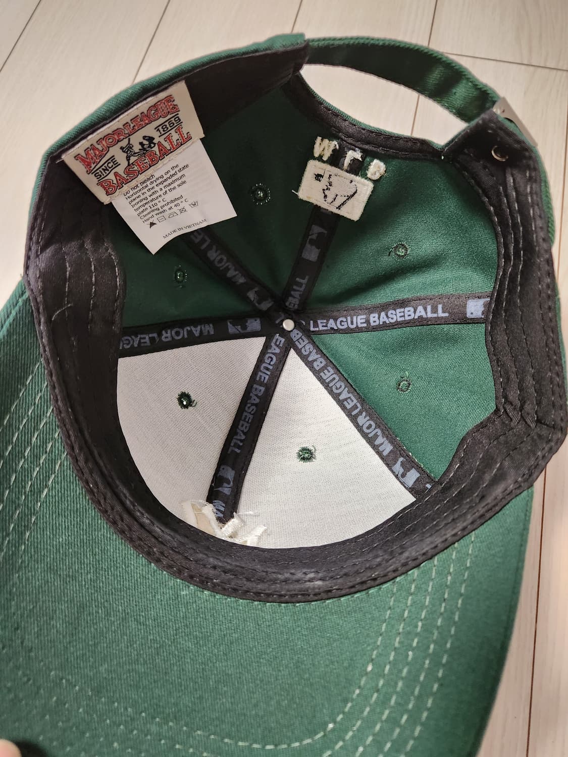 MLB 그린 볼캡(새상품급)

오염 하자없이 깨끗해요^^

세탁해뒀어요 상품이미지5