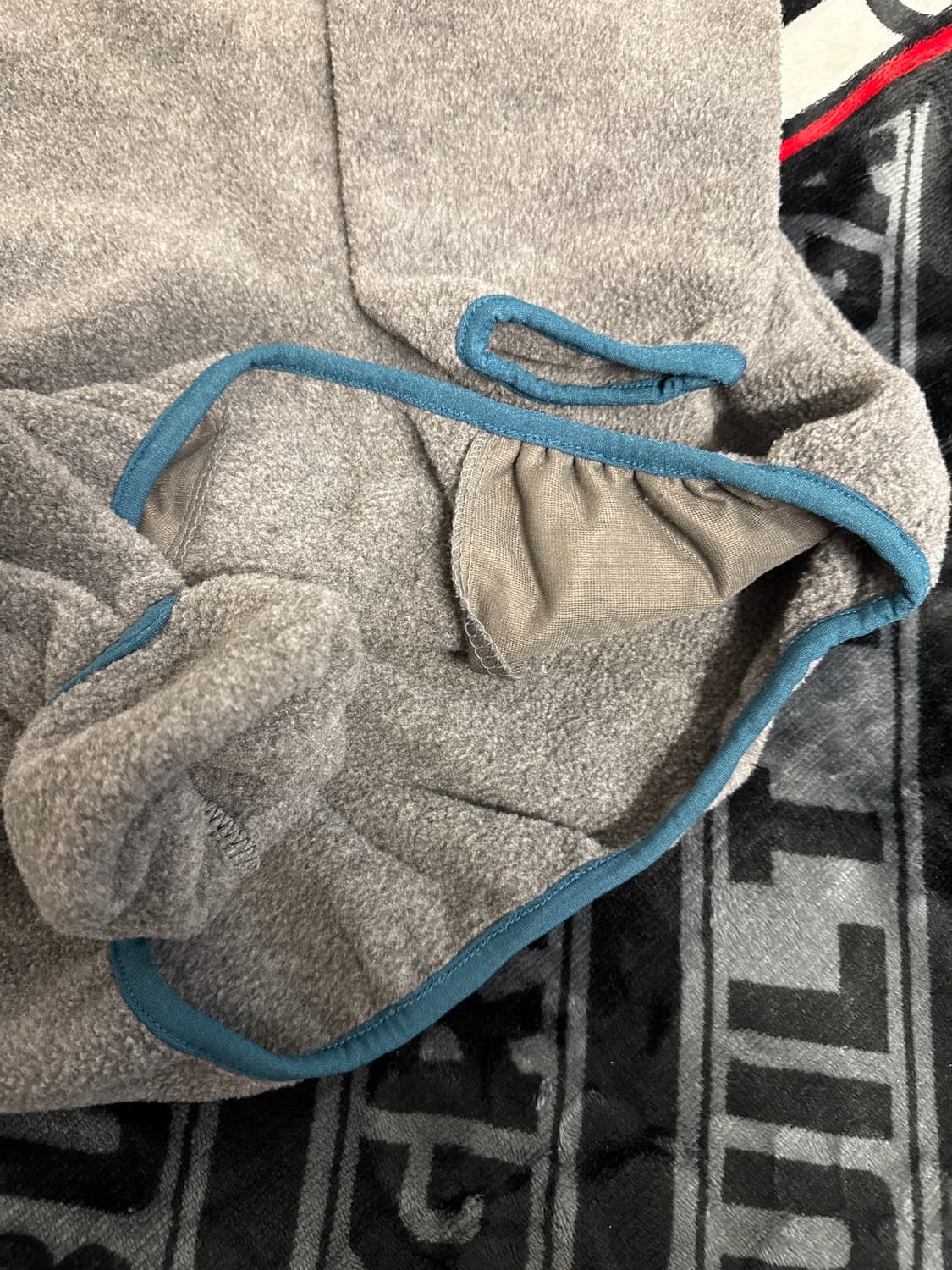 엘엘빈 스냅 티 플리스 풀 오버 그레이 앤 틸 상품이미지4