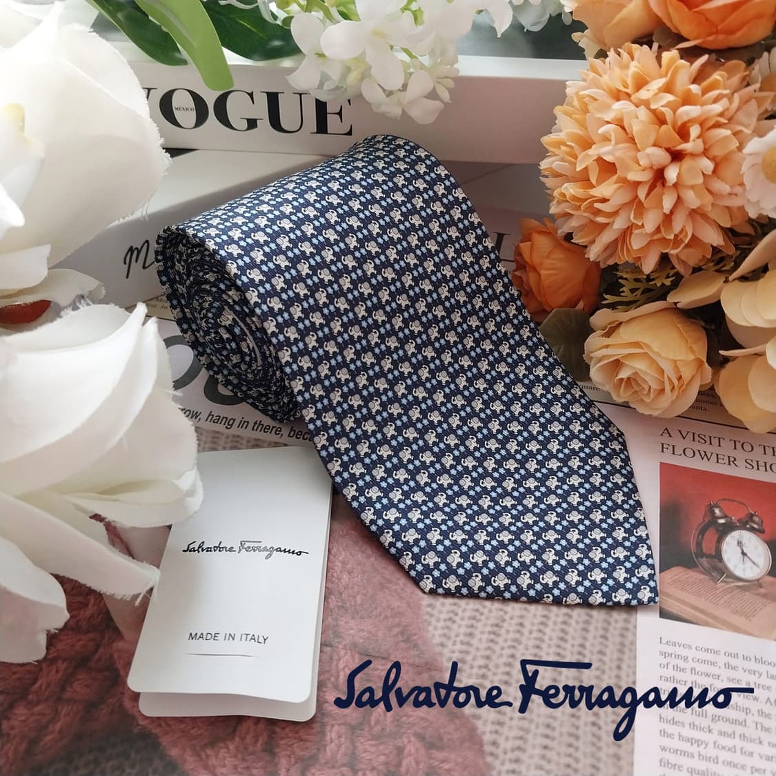 페라가모 실크 네이비 코끼리 패턴 넥타이 8cm 새제품 K1615
 상품이미지1