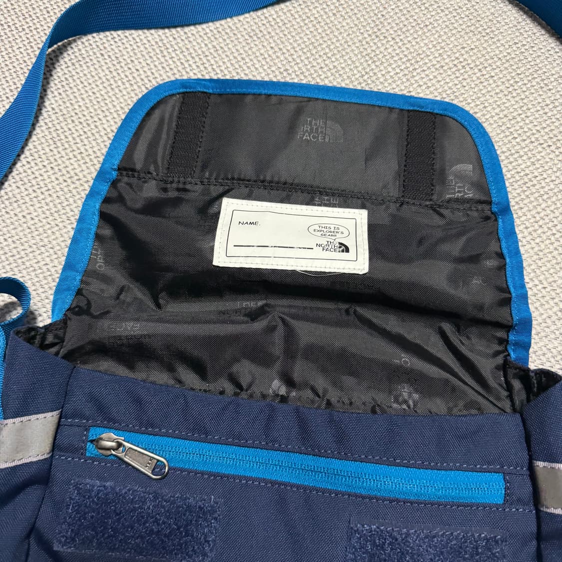 노스페이스 네이비 미니 크로스백 상품이미지2