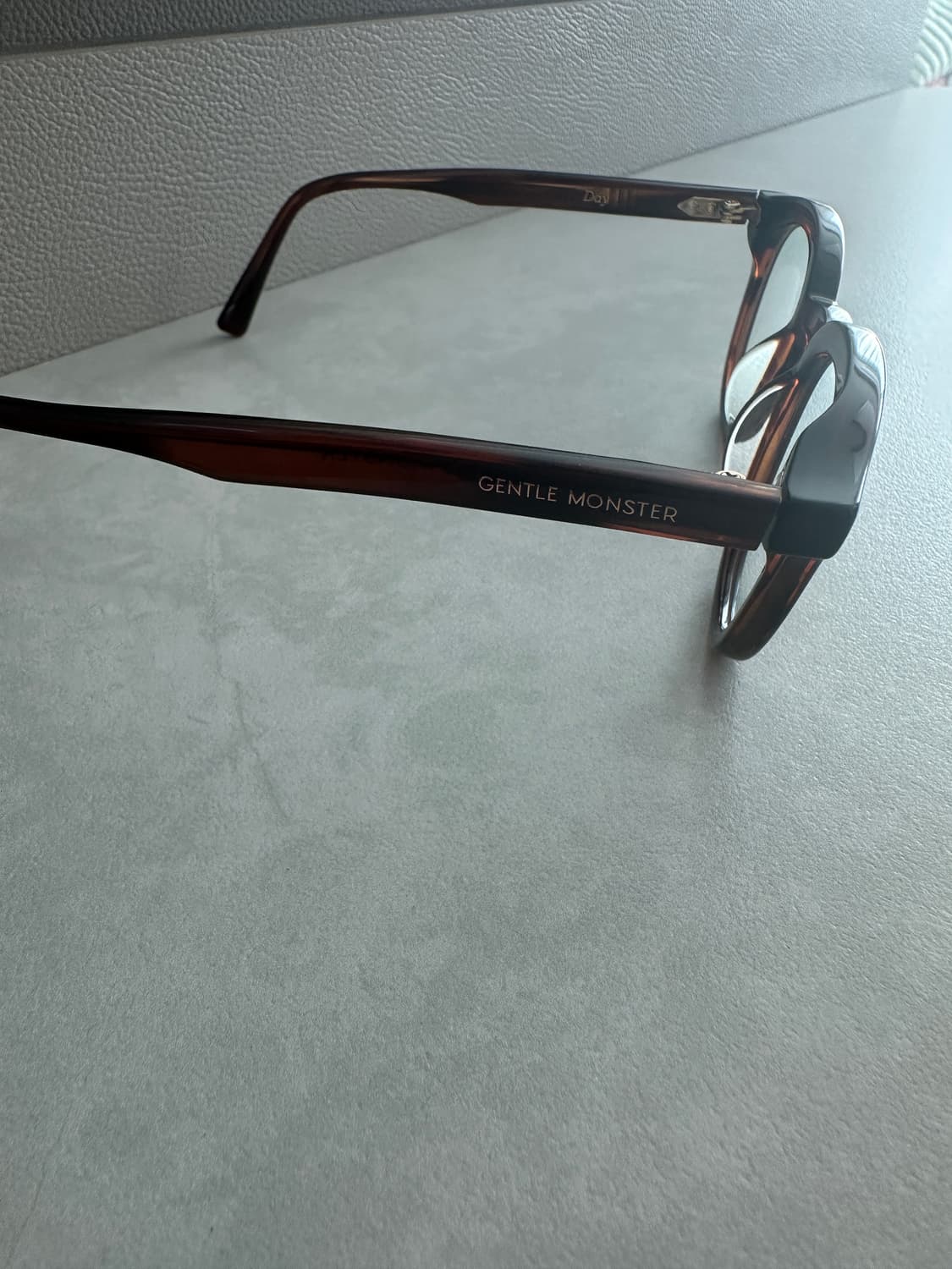 젠틀몬스터 day (B4) 안경 상품이미지7