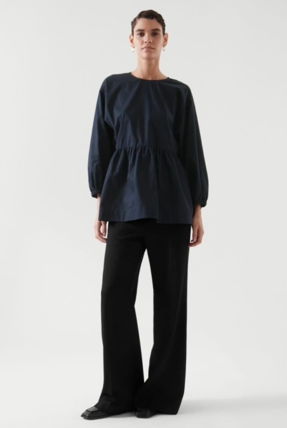 COS 오픈백 튜닉 탑 네이비 32사이즈 상품이미지2