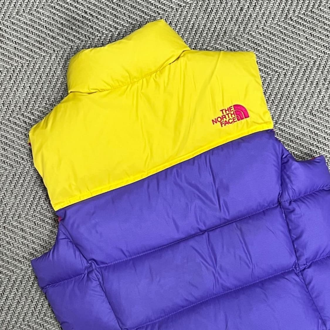 노스페이스 배색 패딩 베스트 v0816 상품이미지4