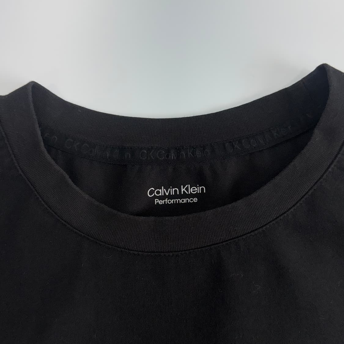 Calvin Klein 켈빈클라인 ck로고 블랙 반팔  상품이미지5