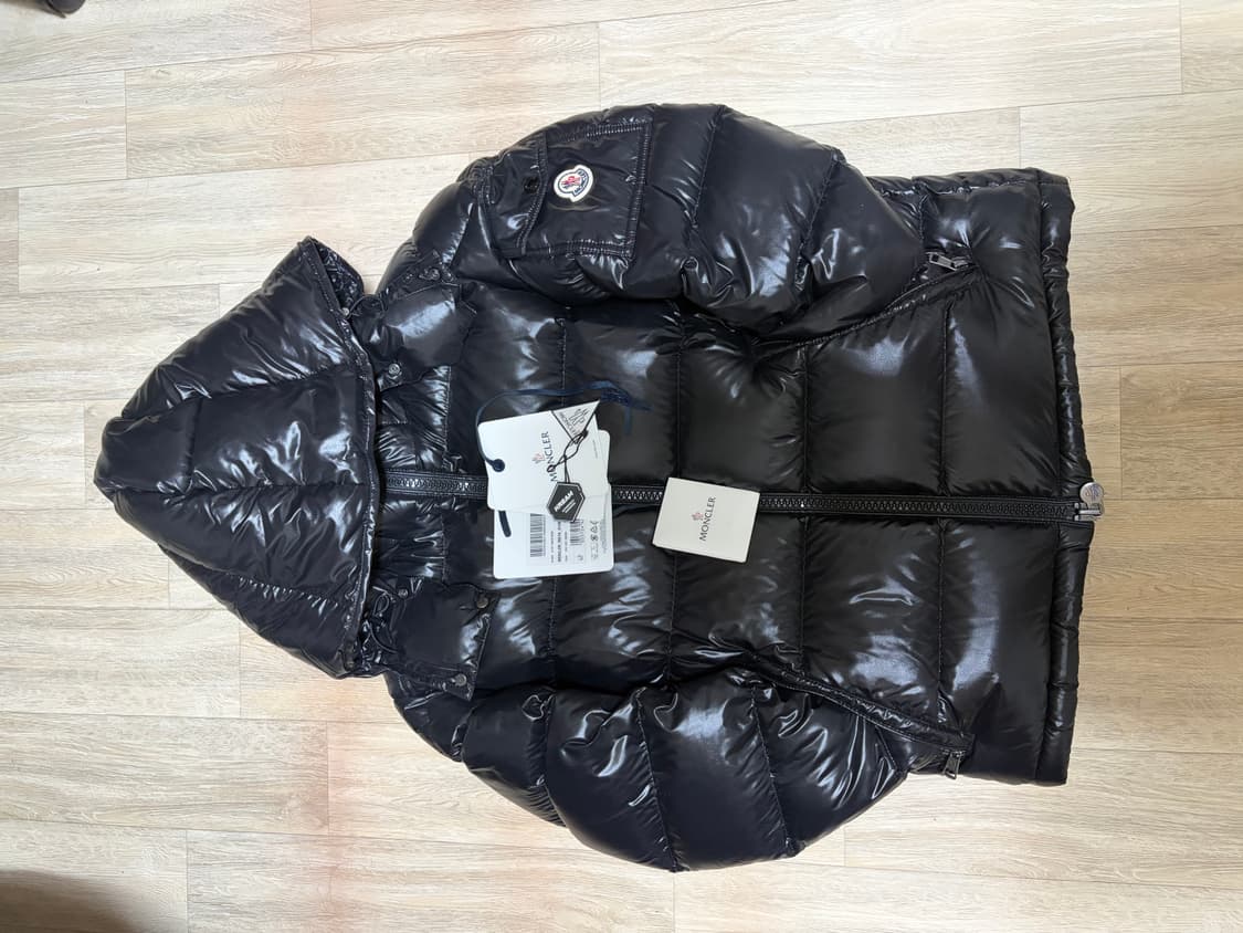 24fw 몽클레어 마야 블랙 유광 2사이즈 패딩 상품이미지2