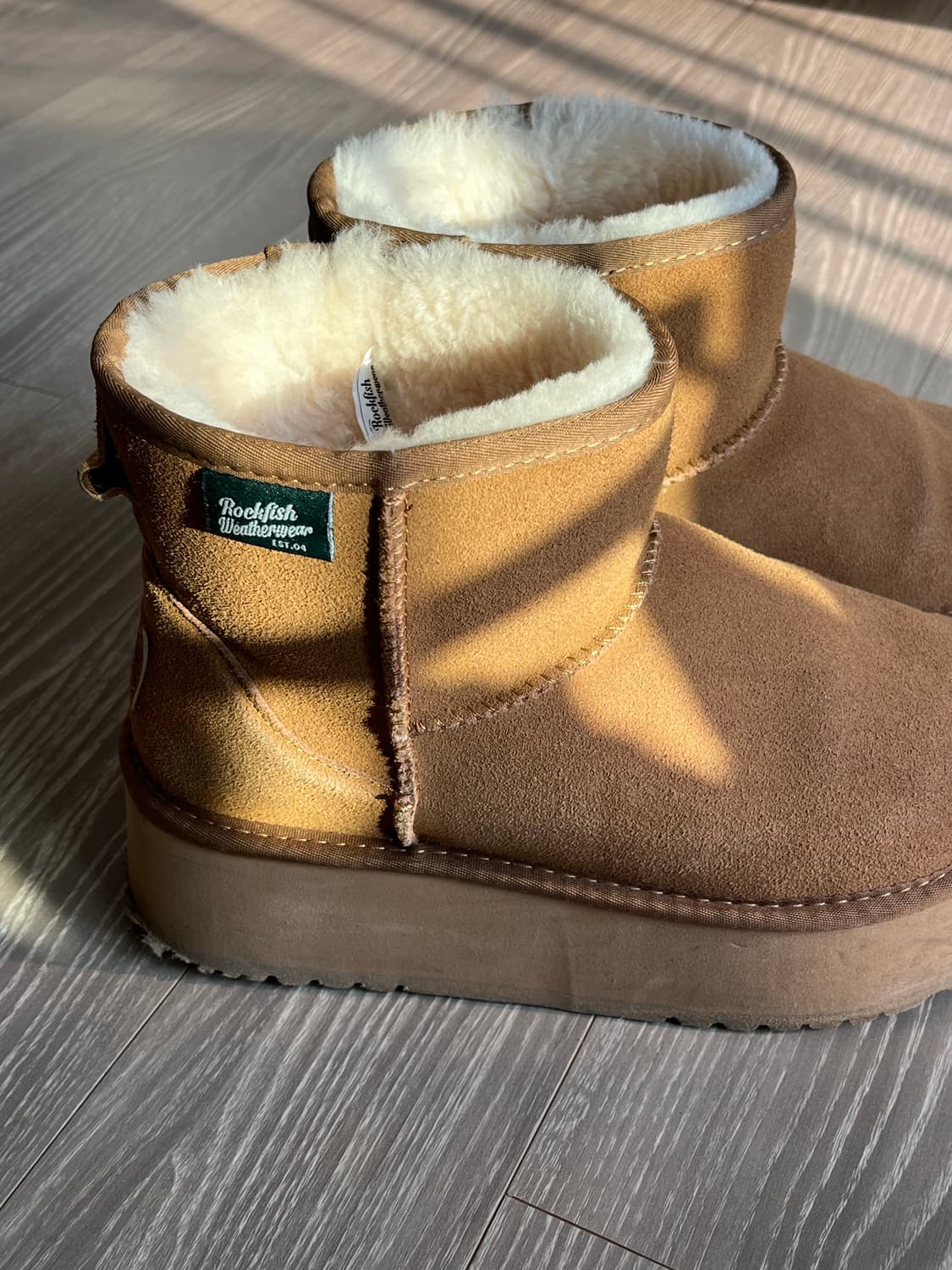 어그 플랫폼 부츠 체스터넛 통굽 상품이미지1