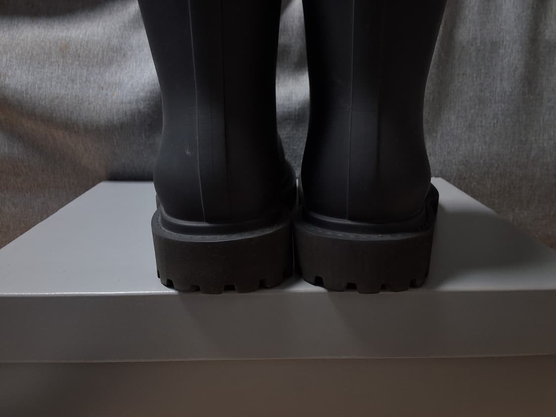 발렌시아가 스테로이드 부티 상품이미지3