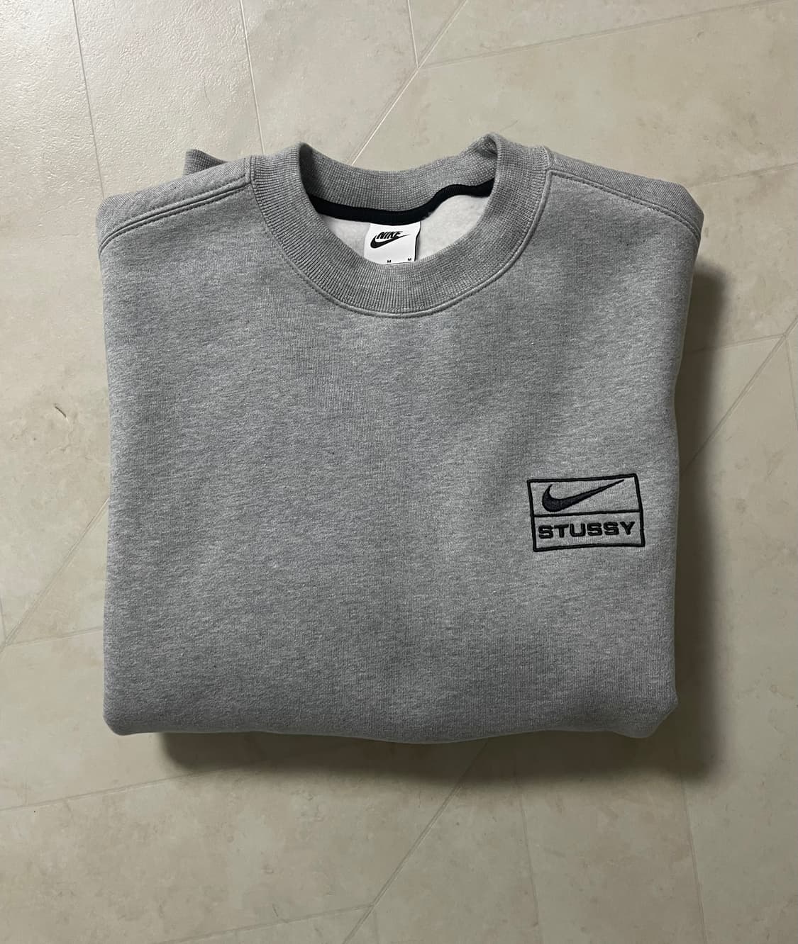 나이키 x 스투시 NRG 플리스 크루넥 다크 그레이 헤더 (DO9337- 상품이미지2