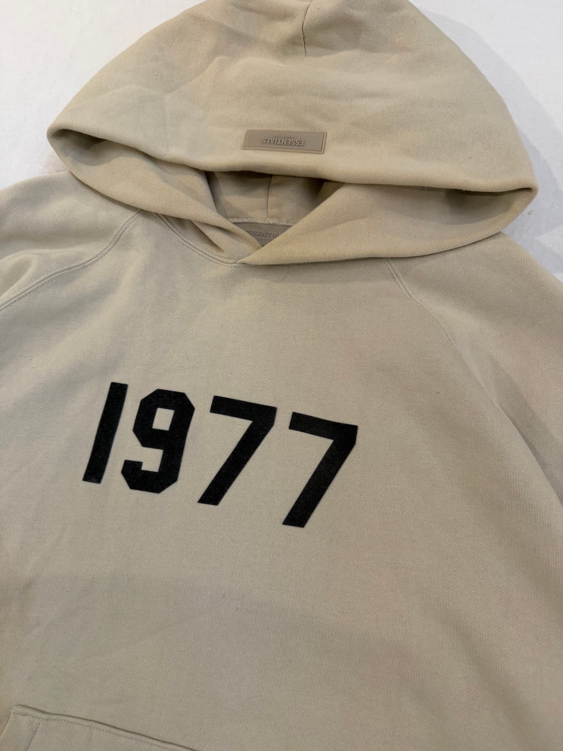 피어오브갓 에센셜 1977 후드티 크림 상품이미지2