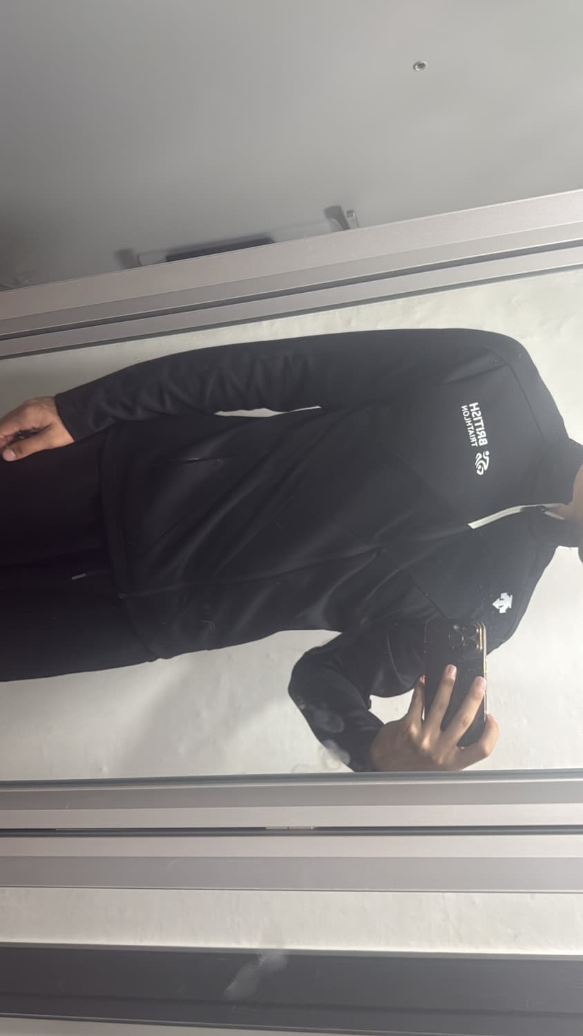 데상트 집업 상품이미지2