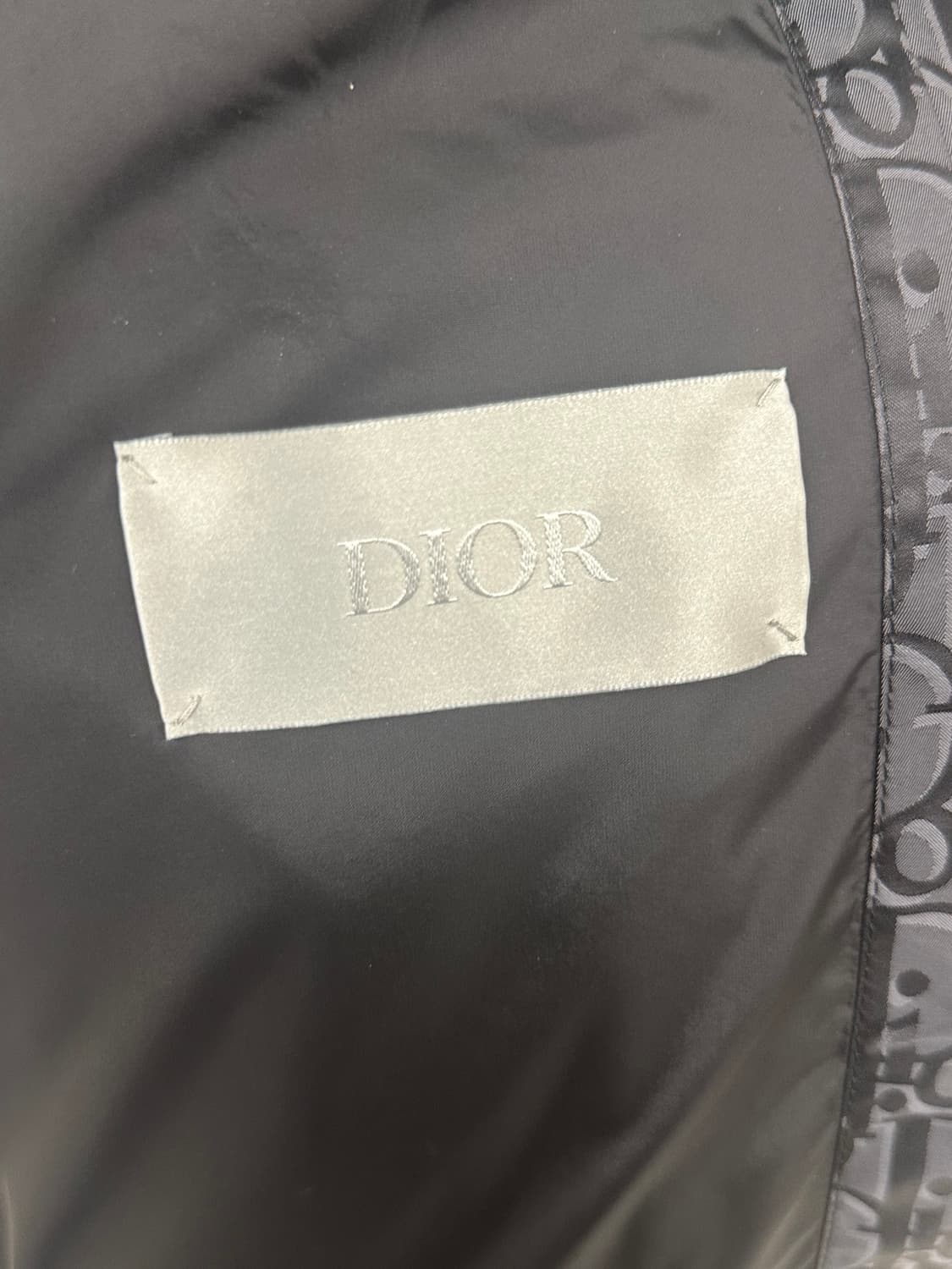 A+ 50사이즈 디올 오블리크 카라 경량패딩 블랙 신형라인 상품이미지4