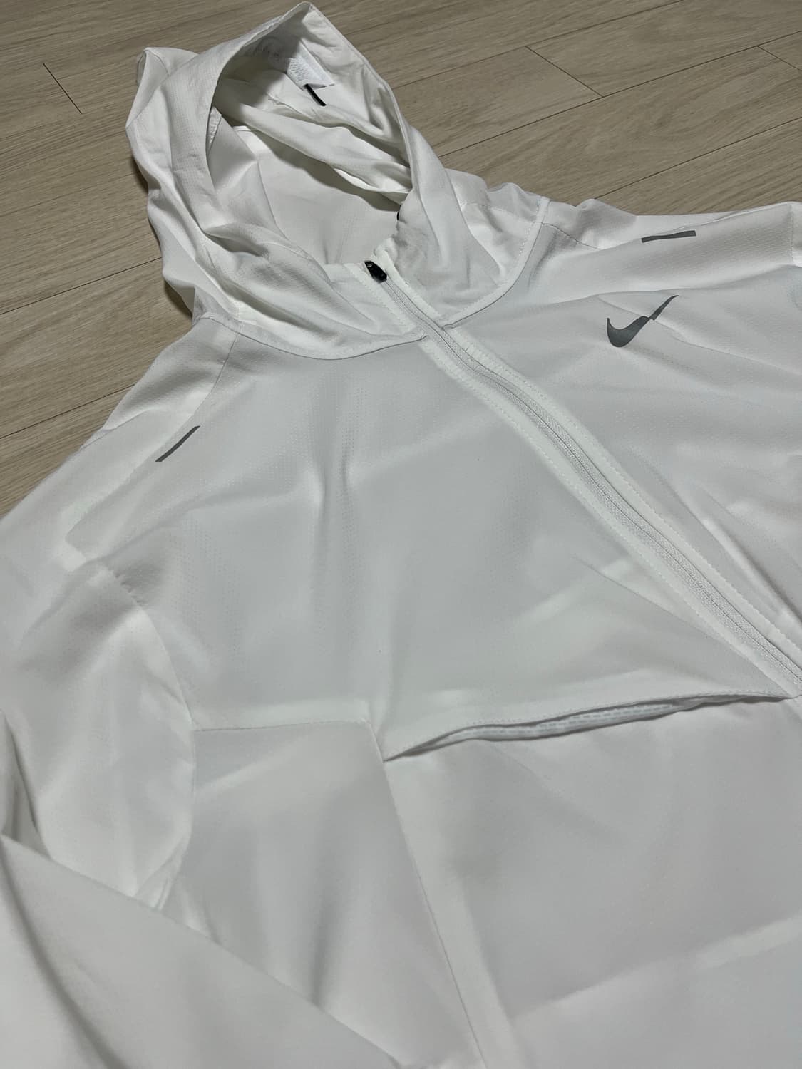 나이키 러닝 리펠 UV 바람막이 자켓 cz9071-100 상품이미지2