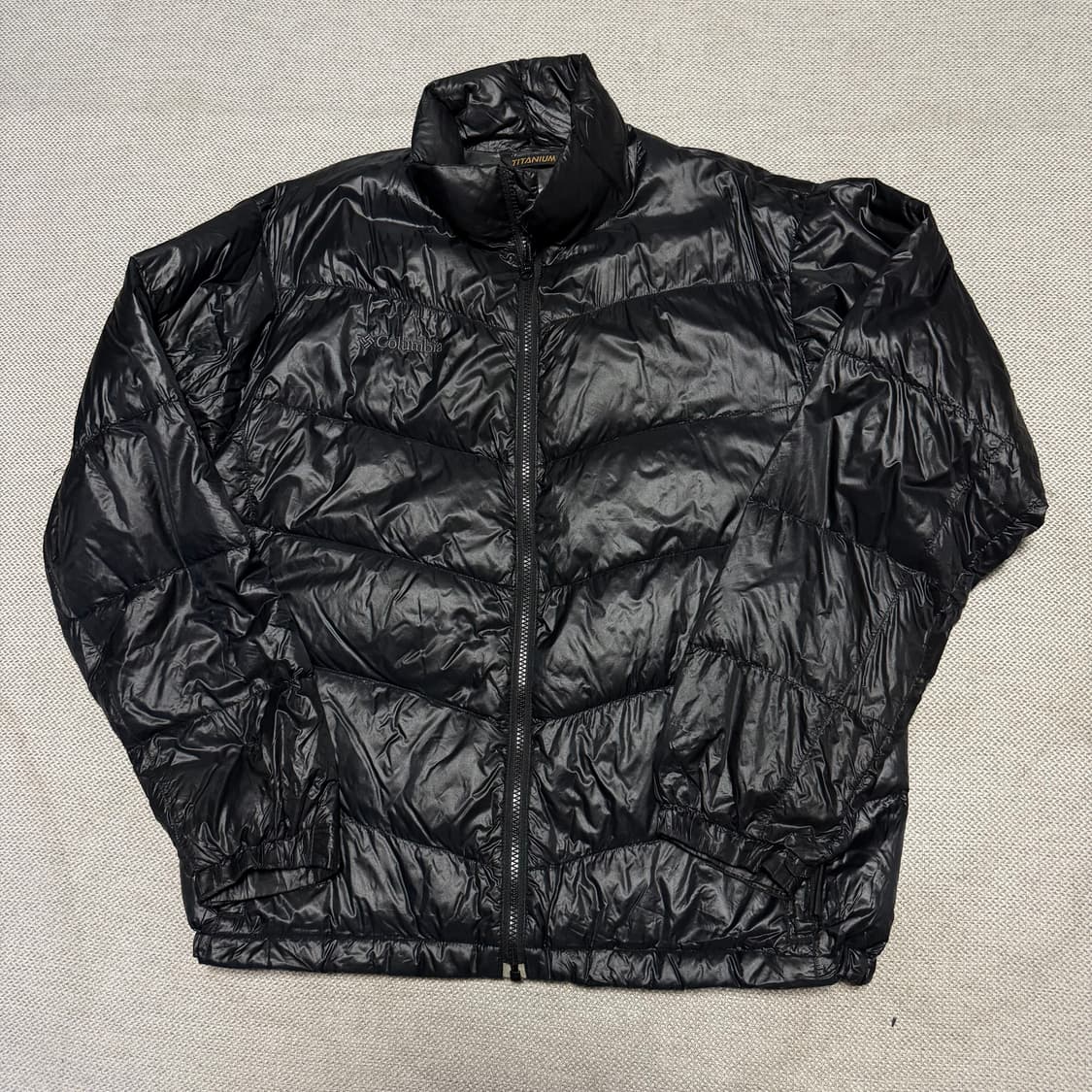 컬럼비아 티타늄 경량패딩 자켓 상품이미지1