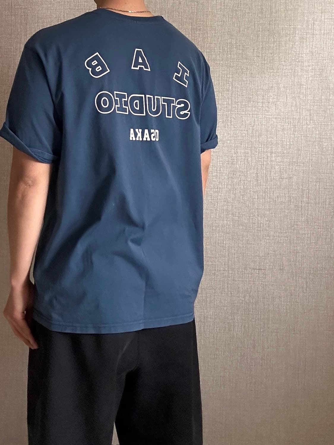 IAB STUDIO 아이앱 스튜디오 오사카 반팔 티셔츠 상품이미지1