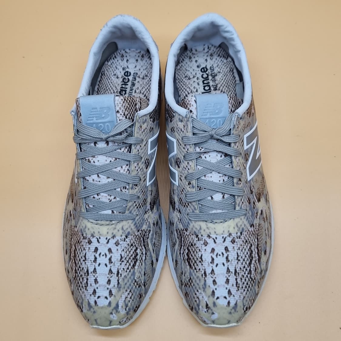 뉴발란스 420 뱀피 운동화245  상품이미지2