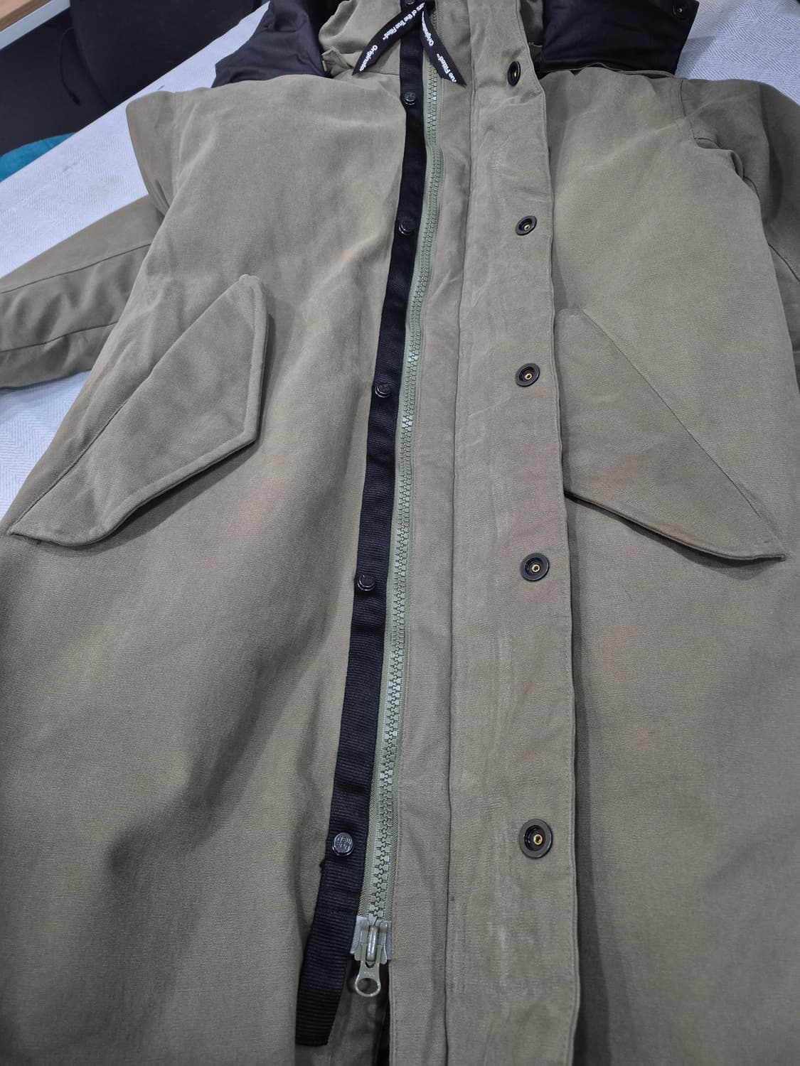 뉴에라 구스다운 롱패딩 파카 점퍼 카키색 남성 95~100사이즈 상품이미지4