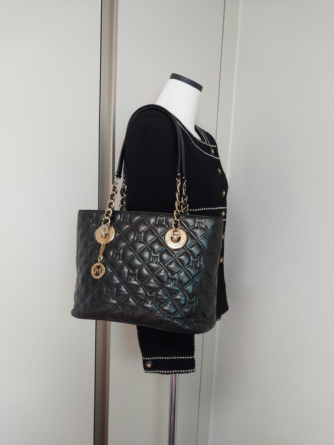 메트로시티 퀼팅 금장 체인백 상품이미지1