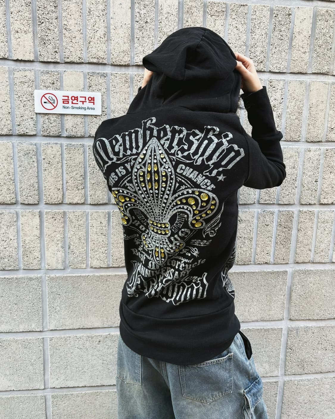 글리츠 큐빅 디테일 와이드넥 후드티 상품이미지1