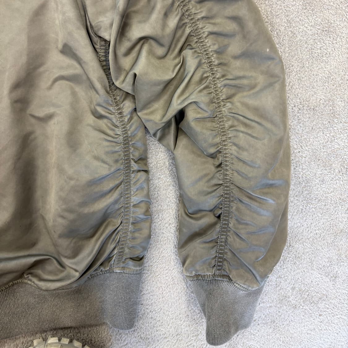 알파인더스트리 ma-1 그레이 후디 상품이미지9