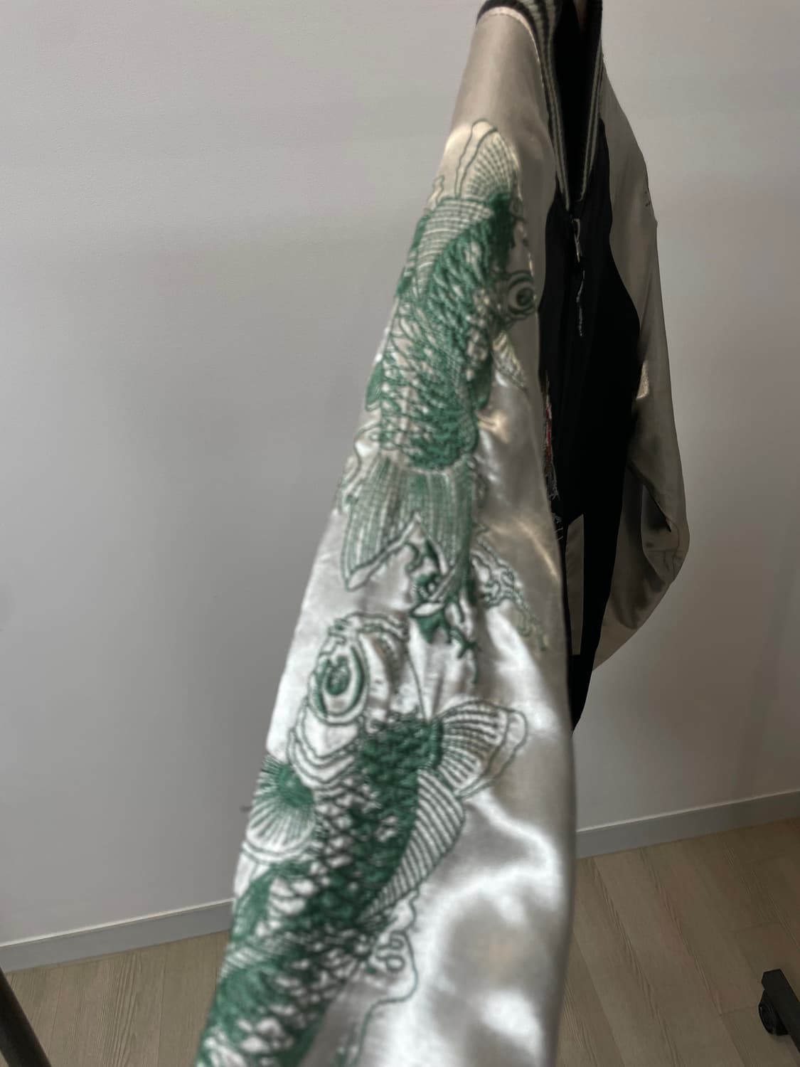 (L) Studio Hiro 잉어 자수 스카쟌 자켓 상품이미지3