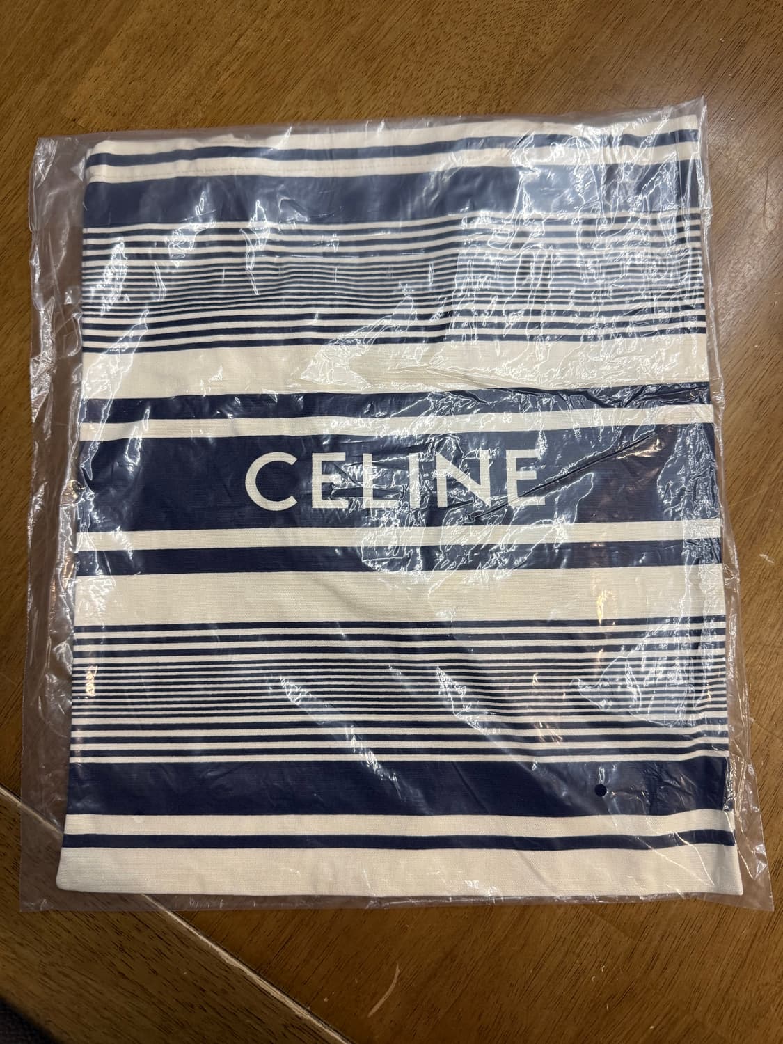 셀린느 스트라이프 에코백 25년도 상품이미지1