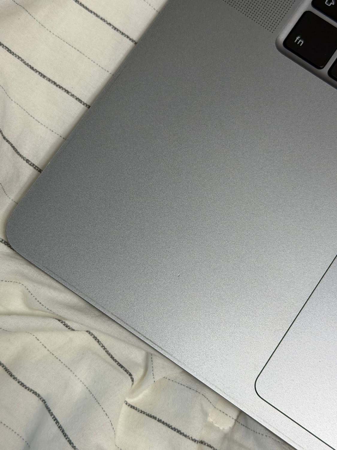 맥북 프로 16인치 i7 16GB 2019 스페이스 그레이 512GB 상품이미지3