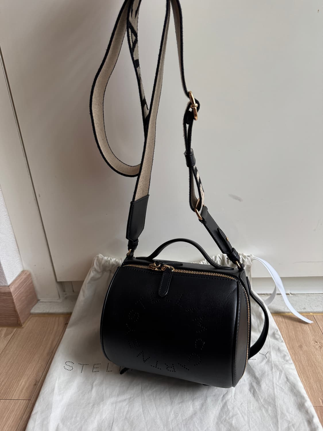 스텔라멕카트니 크로스백 상품이미지2