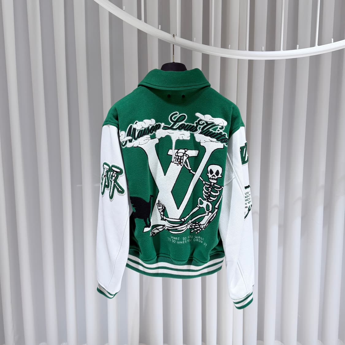 (S+ / 46) / 루이비통 레더 자수 그린 바시티 자켓 상품이미지5