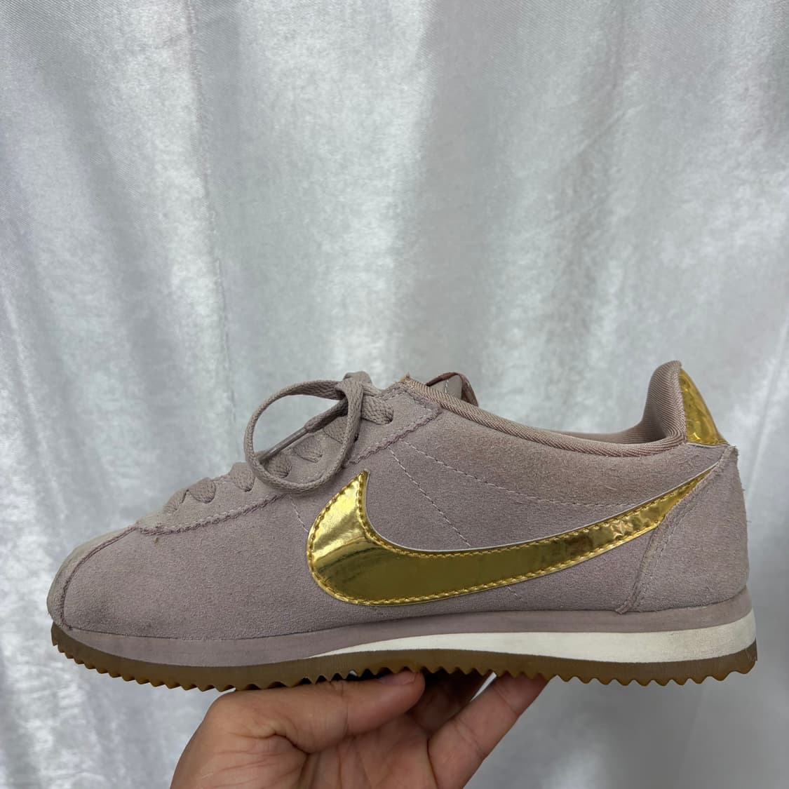 나이키 클래식 코르테즈 스니커즈 사이즈235  상품이미지2