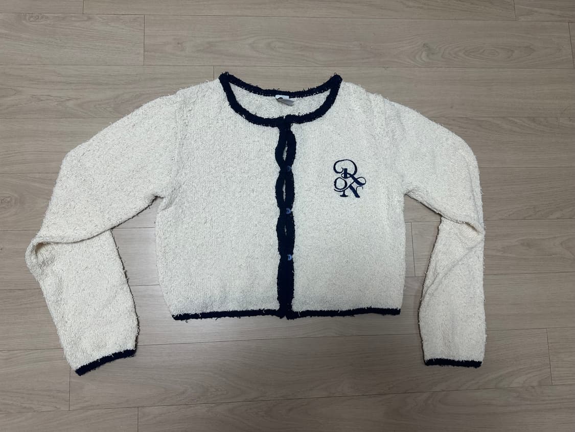 슈화 착용 론론 가디건 상품이미지2