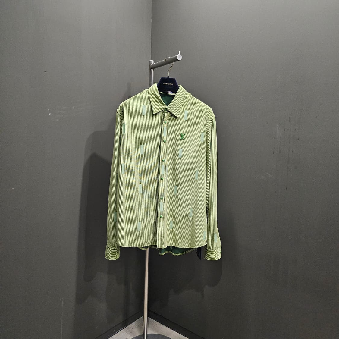 루이비통X박서보 한정 코듀로이 셔츠자켓 상품이미지2