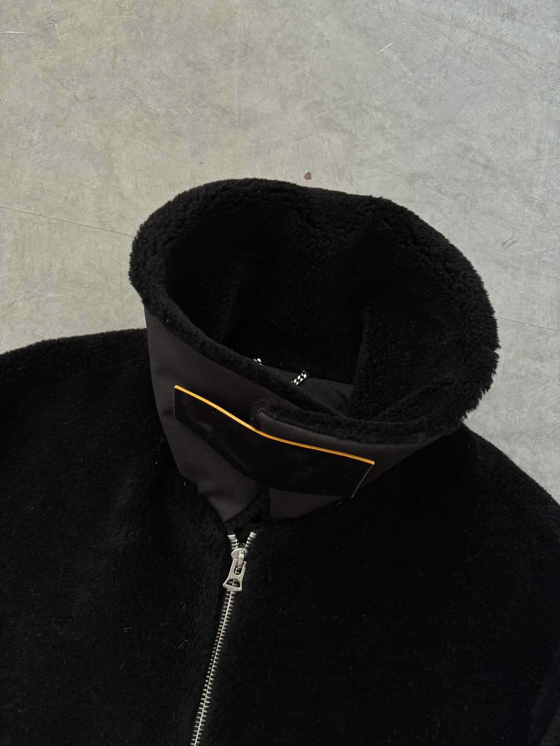 Solid Homme 솔리드 옴므 22FW 블랙 플리스 퍼 자켓 상품이미지3