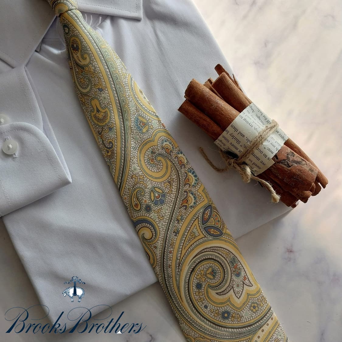 브룩스브라더스 실크 옐로우 페이즐리 넥타이 9cm A+등급  K1410
 상품이미지1