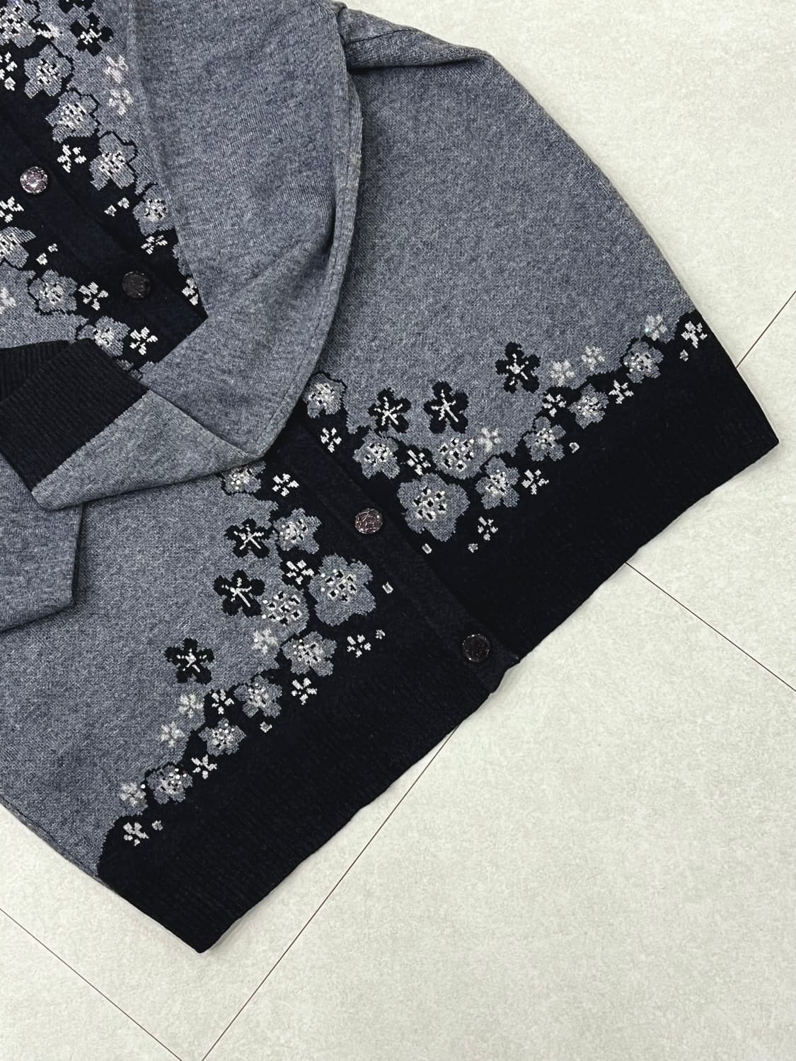 캐시미어 혼방 플라워 빈티지 가디건 상품이미지6