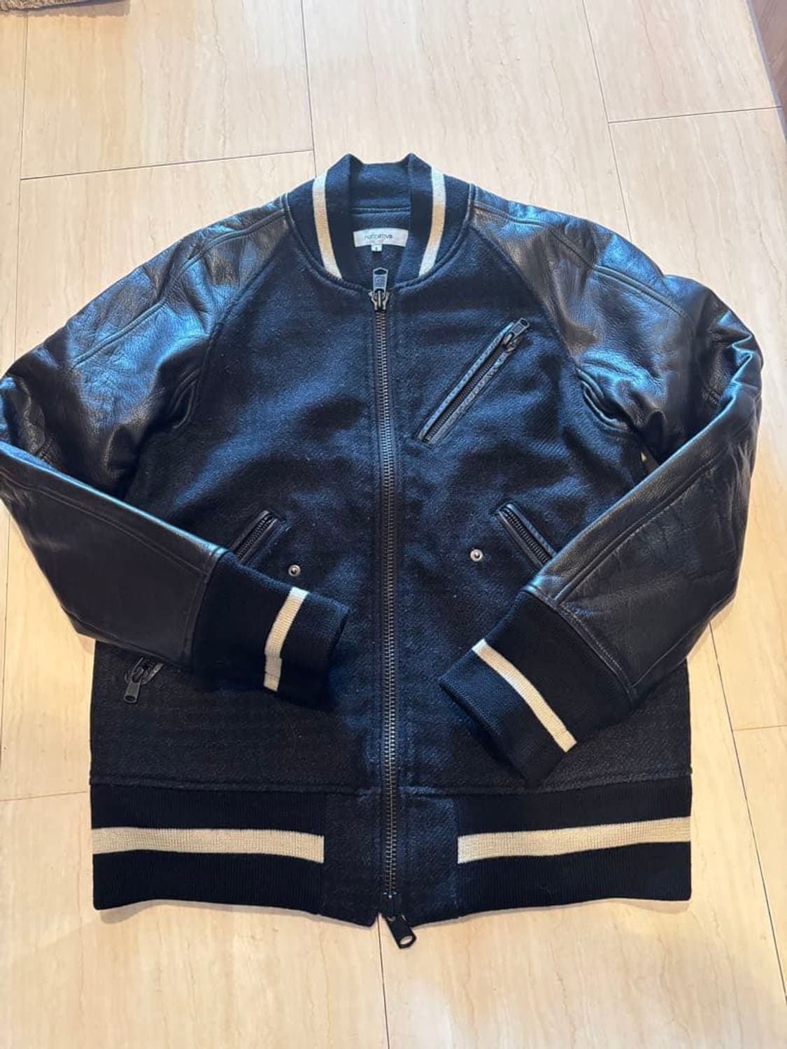 논네이티브 스타디움 자켓 상품이미지1