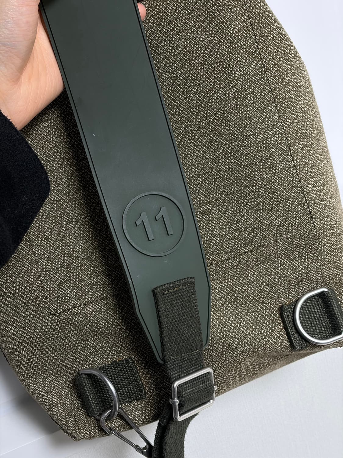 메종 마르지엘라  드로스트링 푸시락 플랩 백팩 상품이미지5