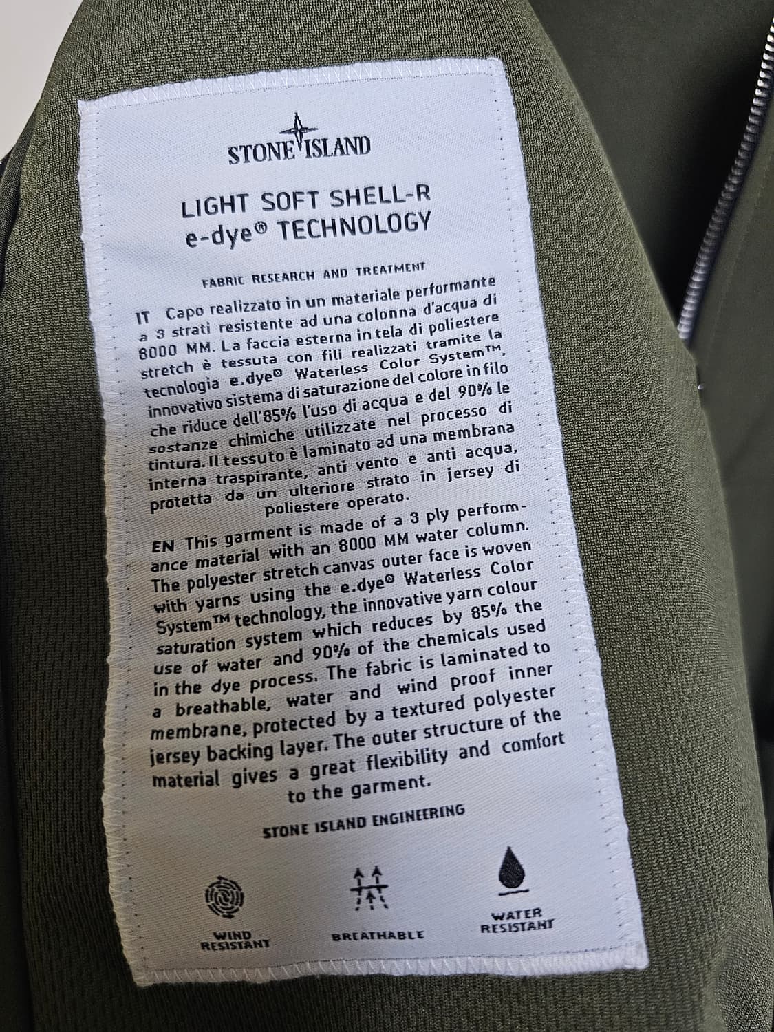 스톤아일랜드 소프트쉘 상품이미지4