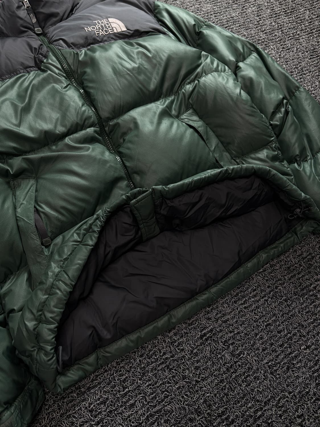 노스페이스 레트로 눕시 다운 푸퍼 패딩 딥카키 1749 상품이미지3