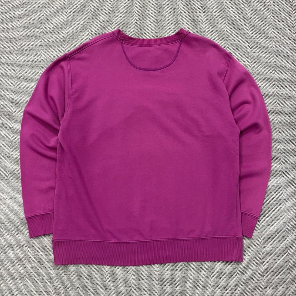 마크제이콥스 비즈 로고 맨투맨 v2620 상품이미지2