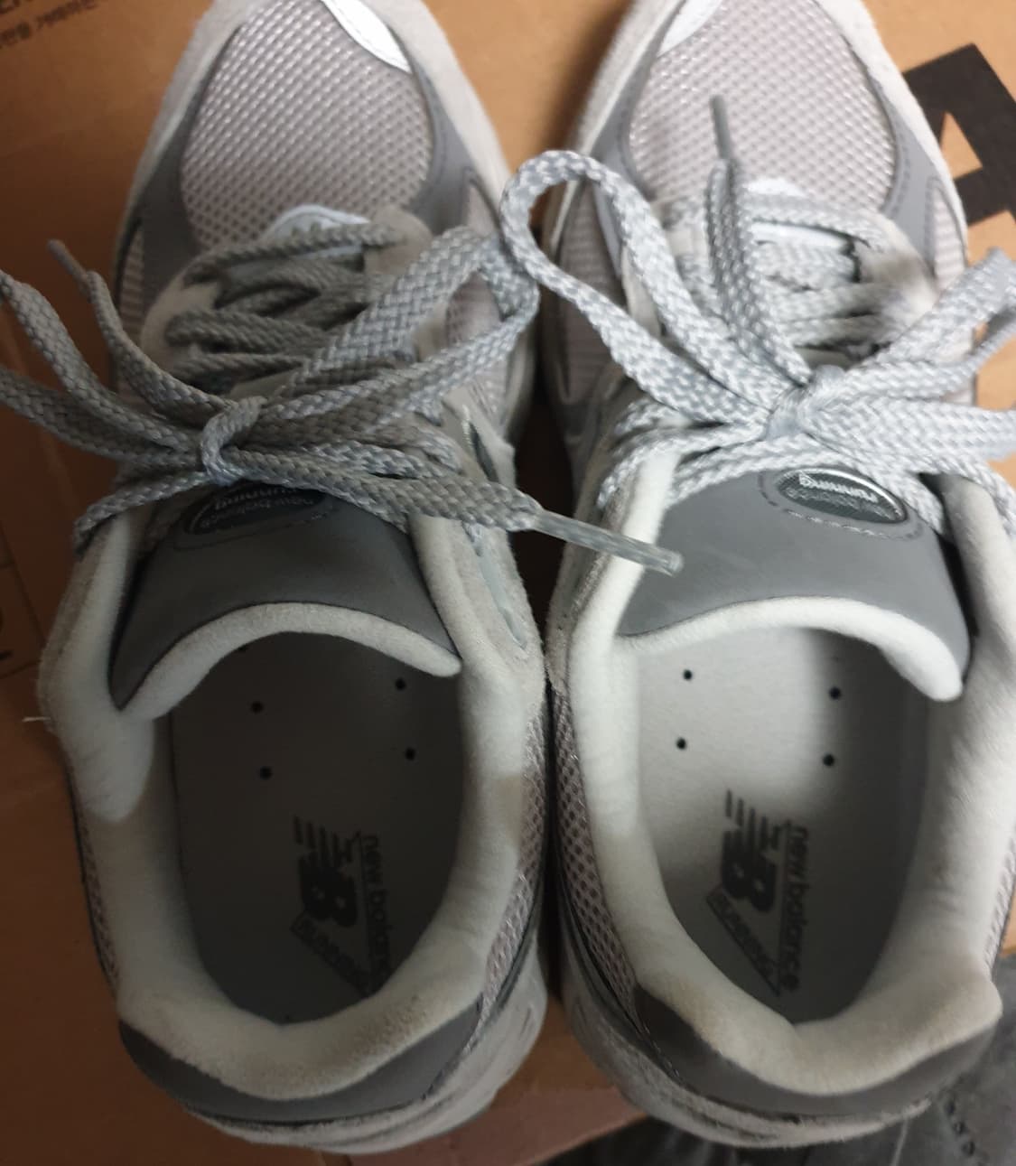 뉴발란스 2002R 스니커즈 그레이 (235) 상품이미지5