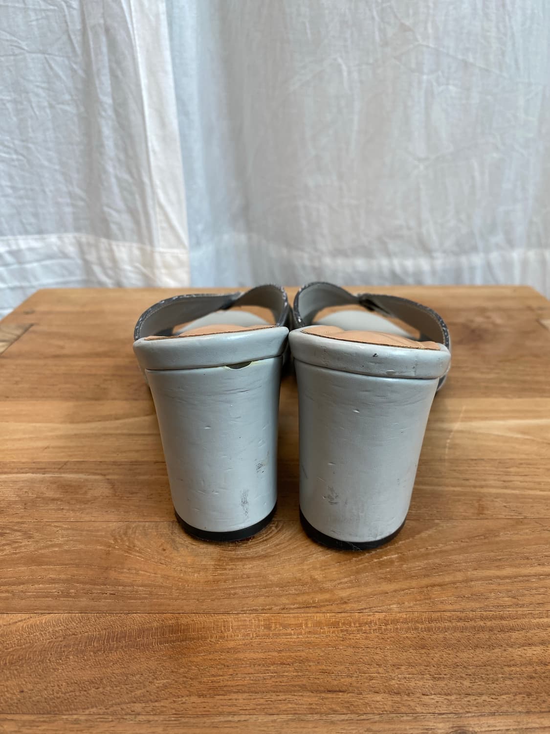 프라다 그레이 뮬 235-240 상품이미지3