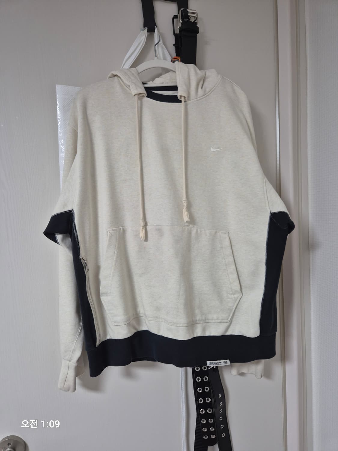 나이키 스탠다드 이슈 후디 상품이미지1