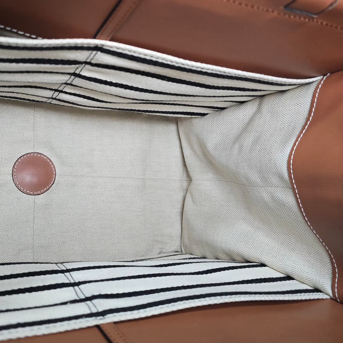 로에베 x 파울라 이비자 스트라이프 쿠션 토트백 상품이미지7