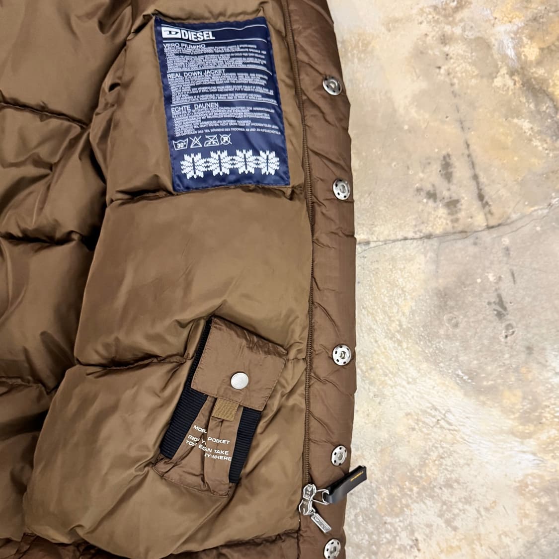 디젤 후드 패디드 다운 자켓 브라운 상품이미지7