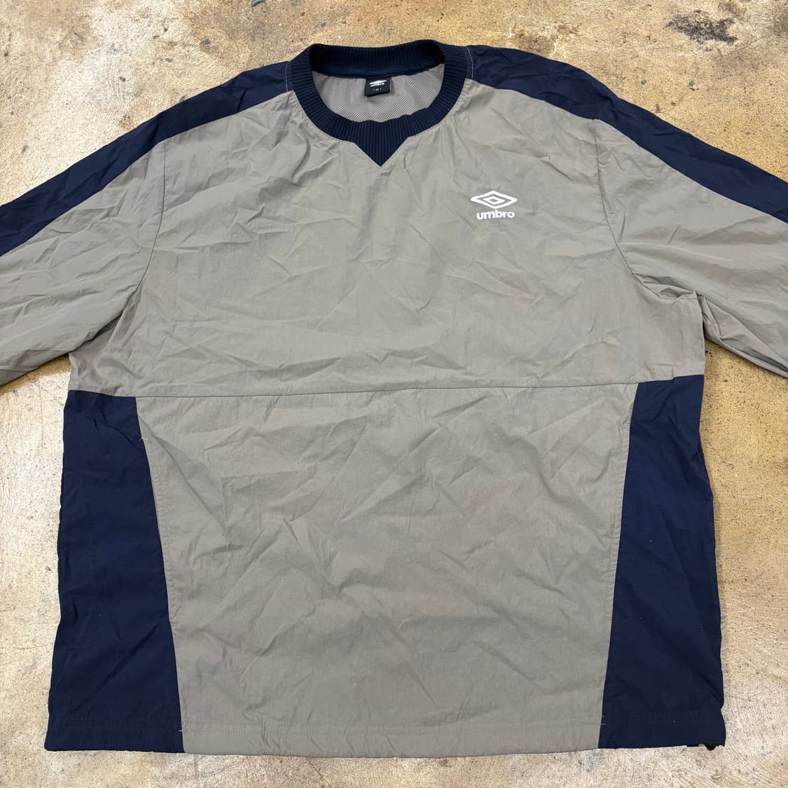 [정품/105] 엄브로 바람막이 배색 풀오버 b18 상품이미지3