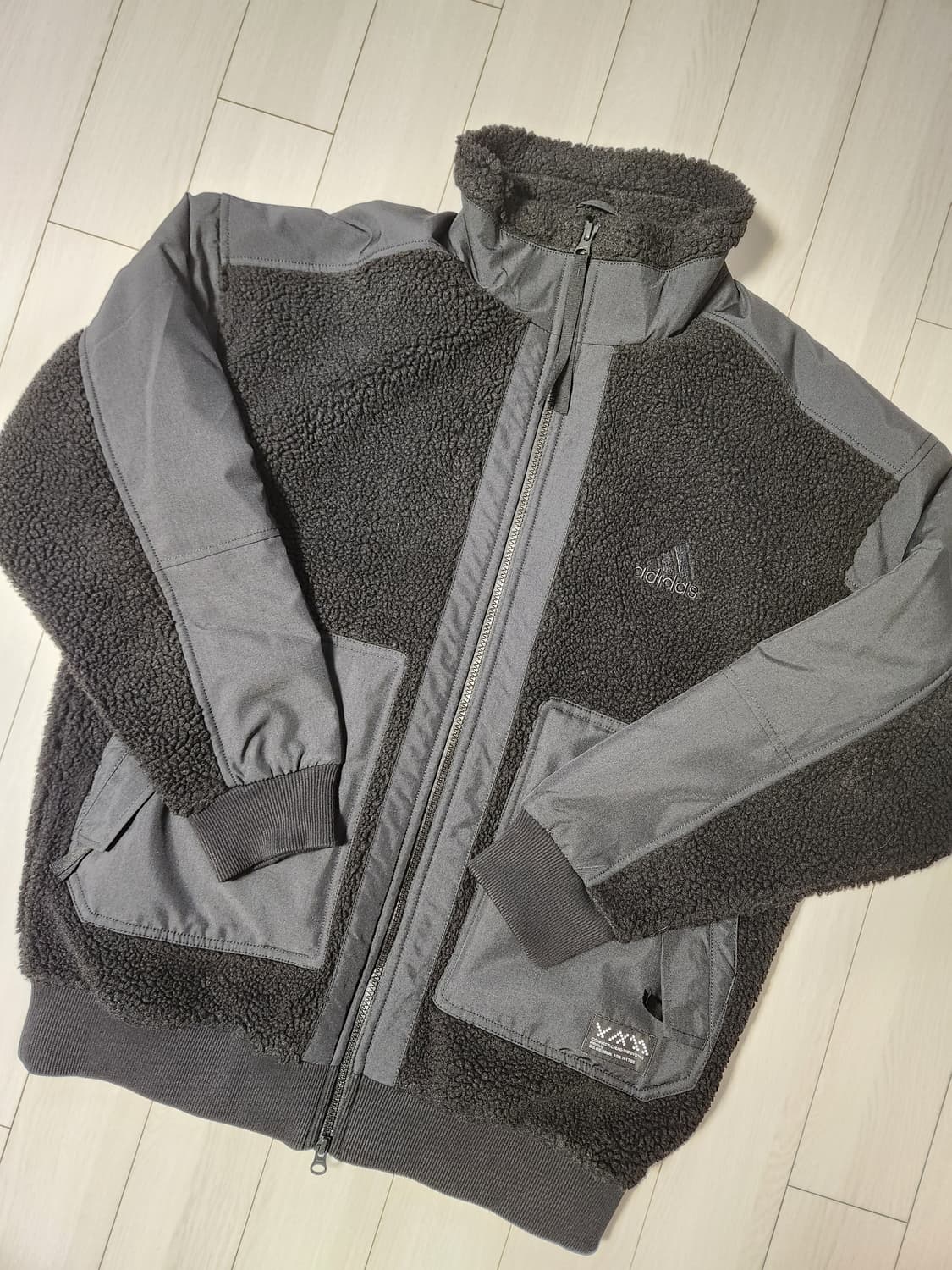 새상품급) 아디다스 PRSVE BOS 쉐르파 재킷 HP1388 사이즈s지 상품이미지1