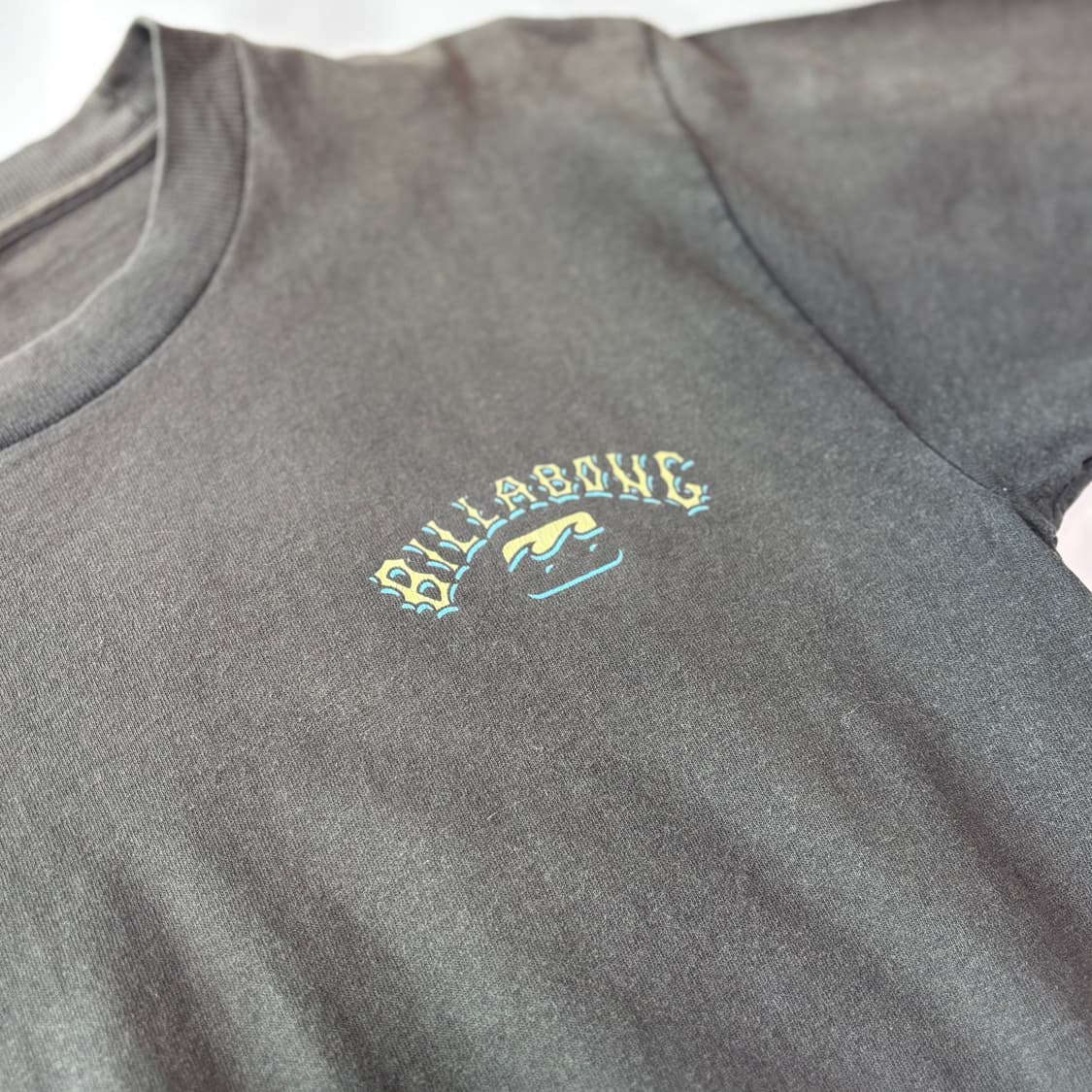 빌라봉(Billabong) 빈티지 보틀캡 그래픽 티셔츠 상품이미지4