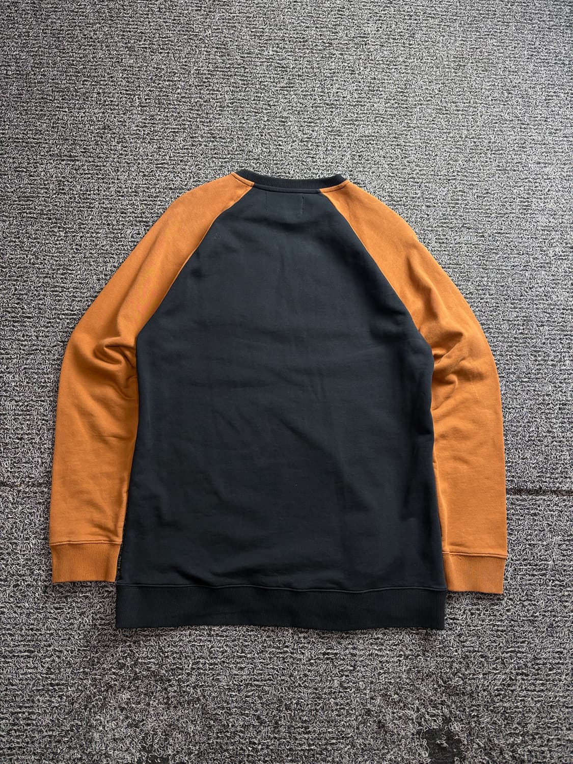 프레디페리 x 라프시몬스 포켓 크루넥 스웻 셔츠 2966 상품이미지4