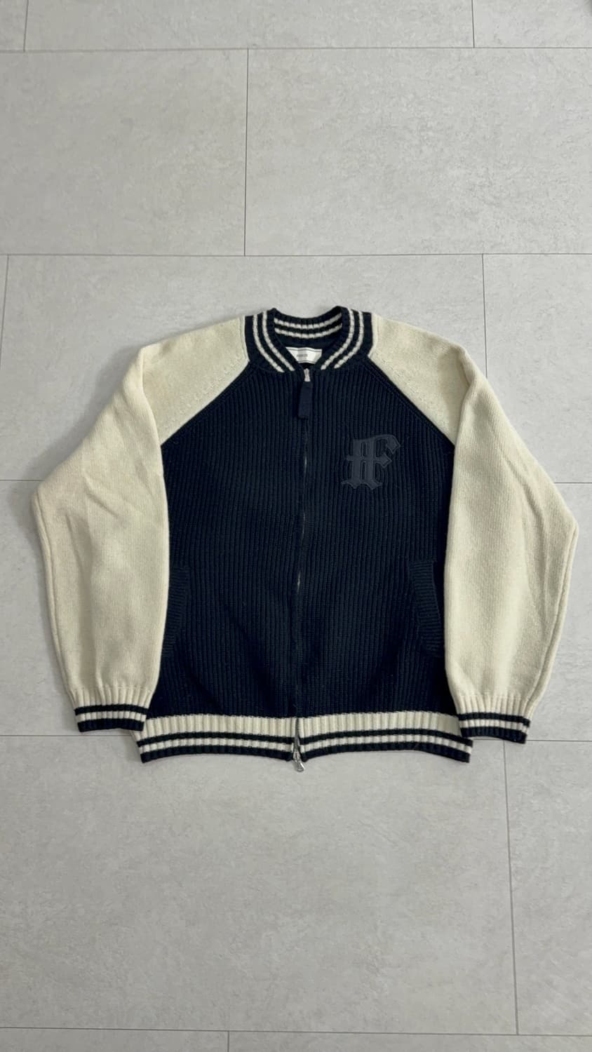 블랙아웃 피어스 니트 바시티 블랙 L 상품이미지1