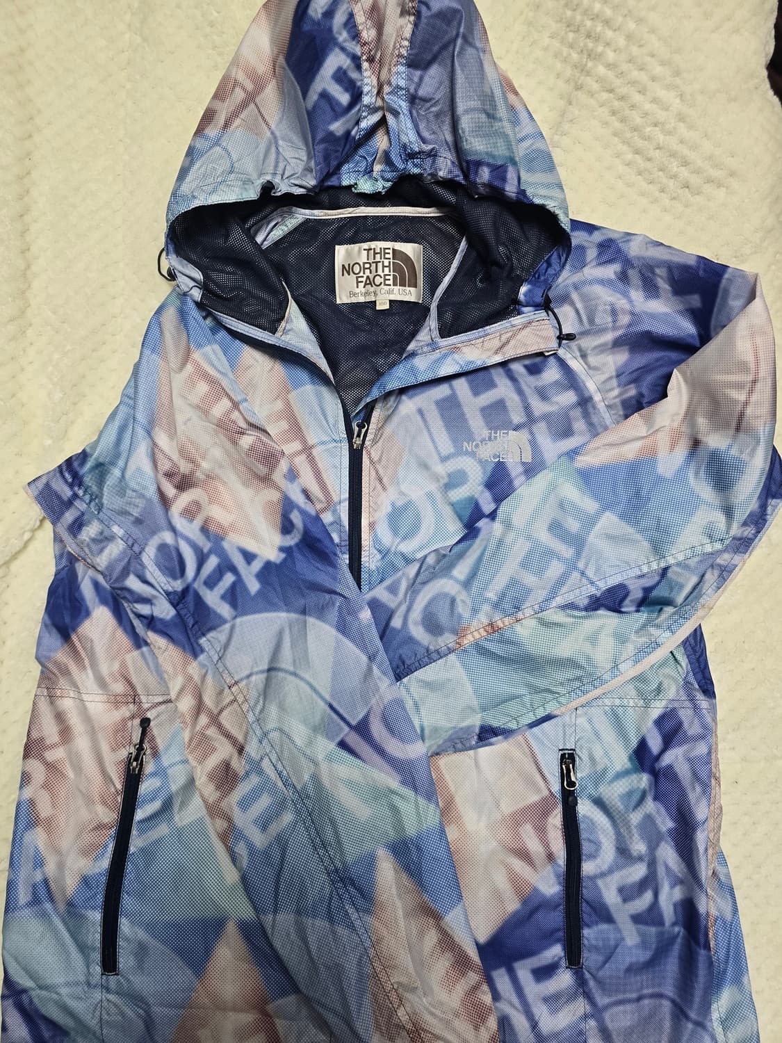 노스페이스 바람막이 100 상품이미지1